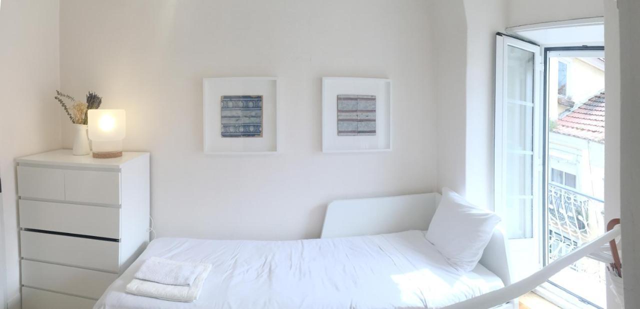 Room Atalaia- Ideal For Single Лісабон Екстер'єр фото